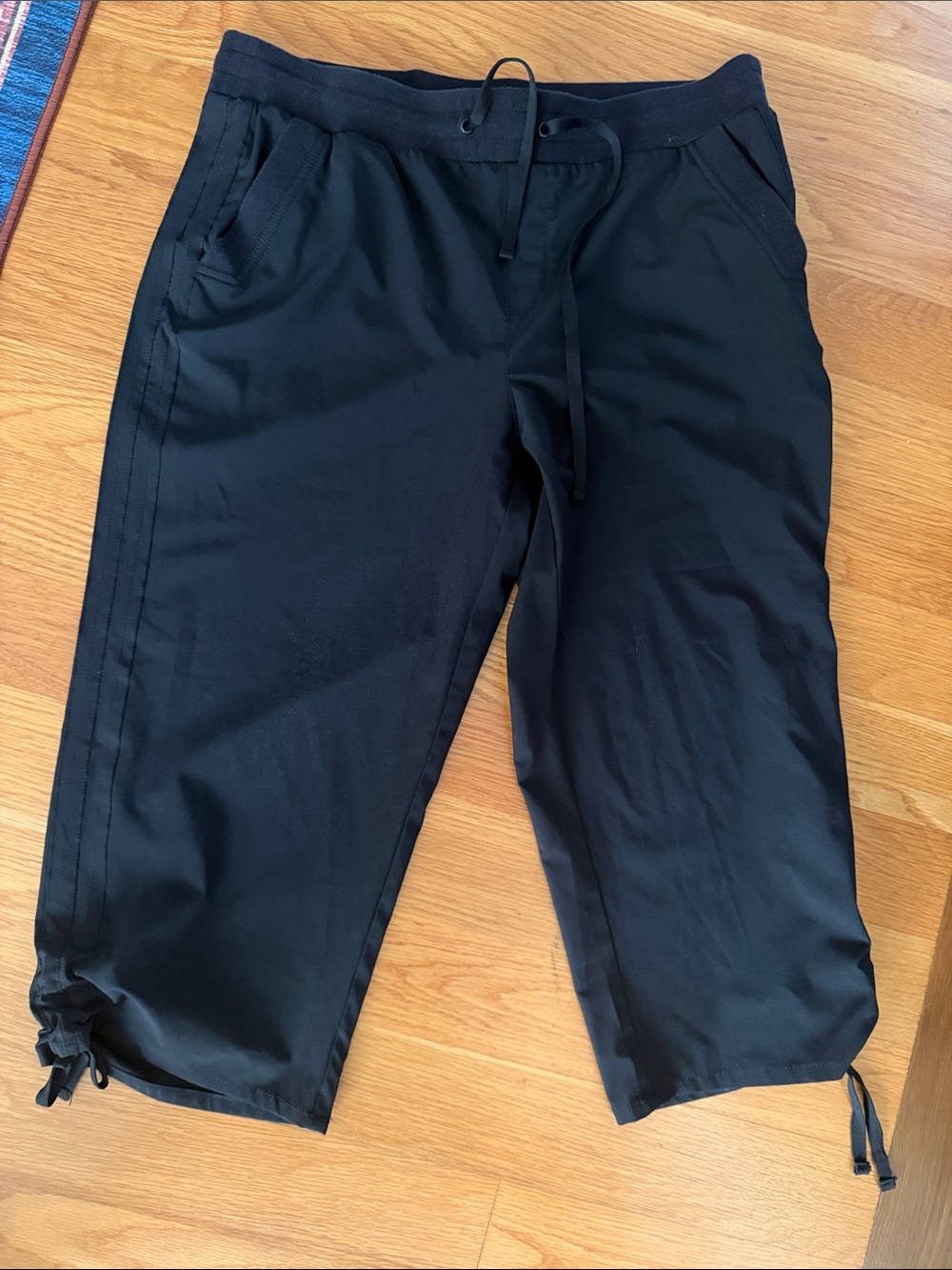 Style & Co. Black Drawstring Capri Pants with Side Pockets Sz large
